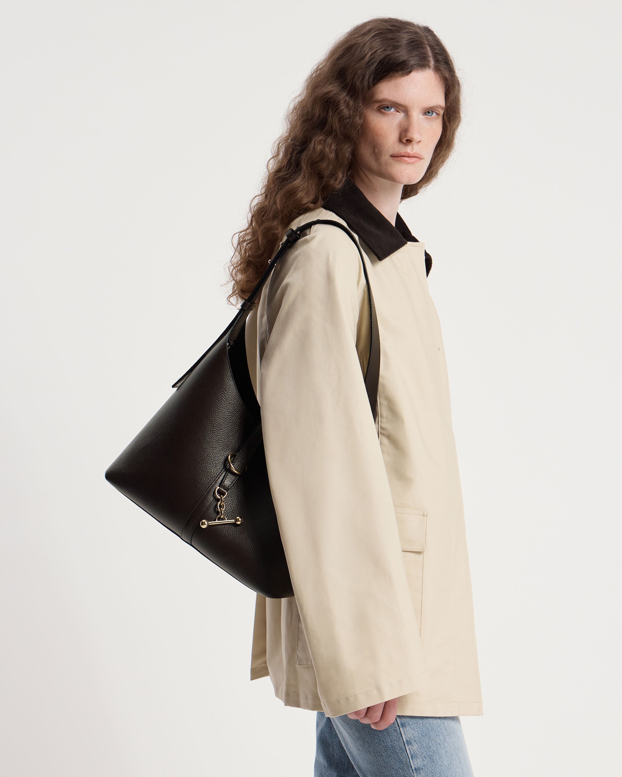 Kite Hobo - Espresso | Strathberry